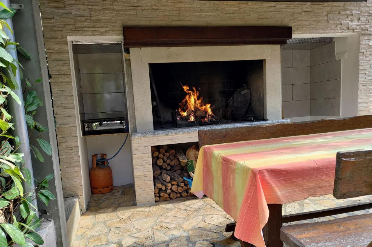 Guesthouse Zagora Pula Luaran gambar