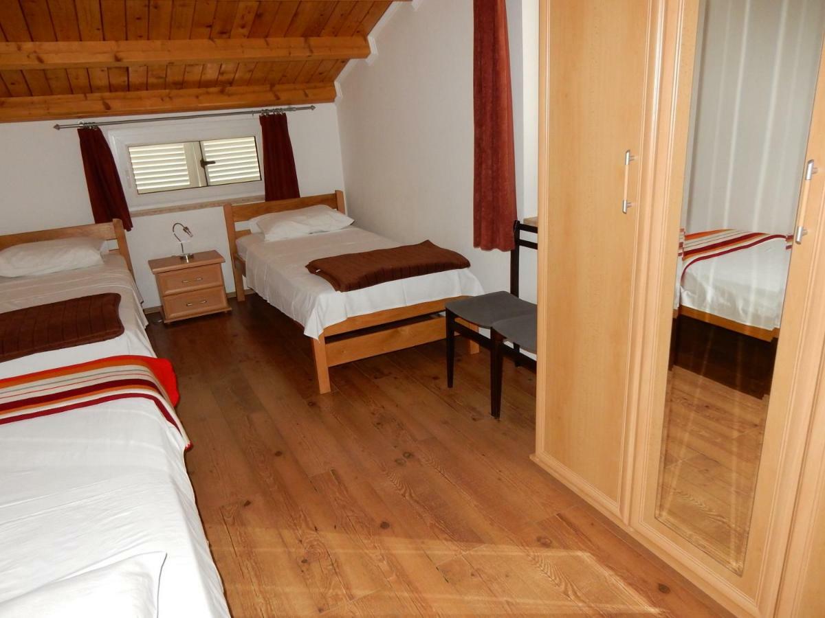 Guesthouse Zagora Pula Luaran gambar